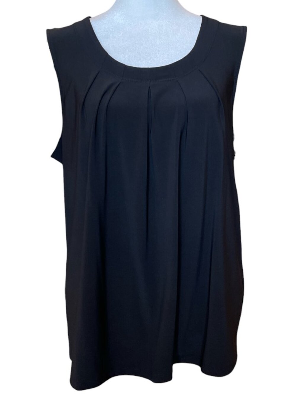 Black Pleated Scoop Neck Sleeveless Shell Blouse Tank Top